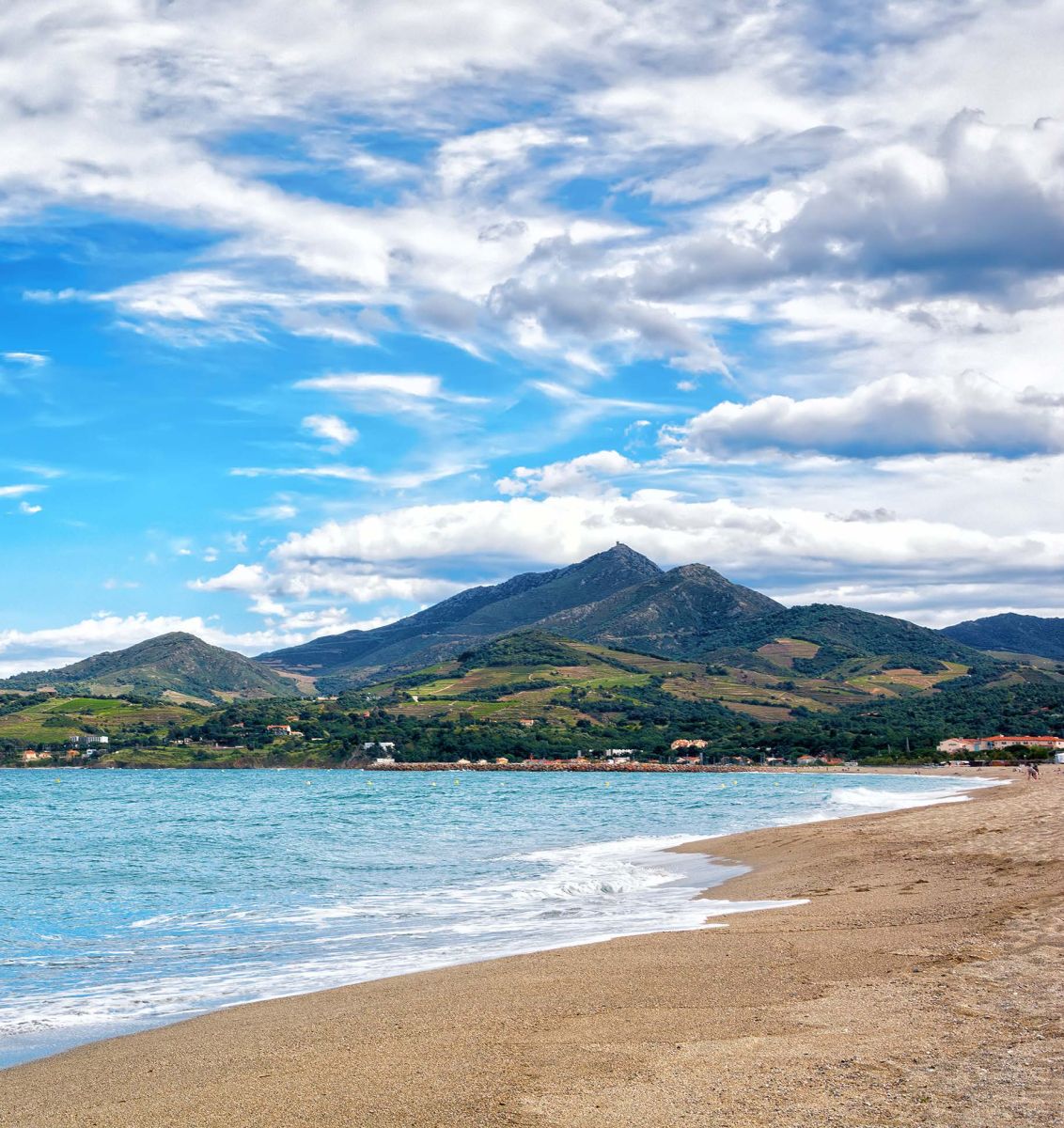 Argelès-sur-Mer entre plage et massif des Albères