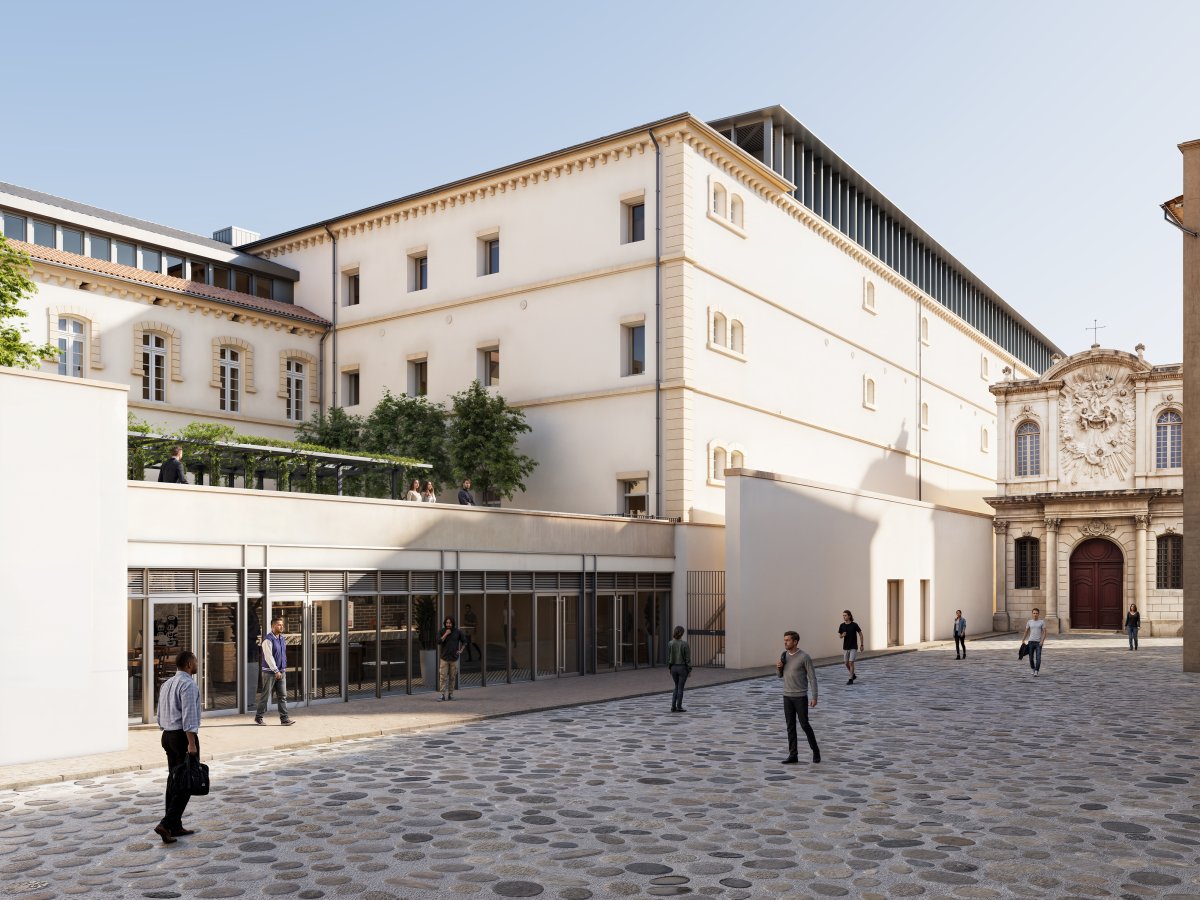 La Cour des Doms dans le centre historique d’Avignon